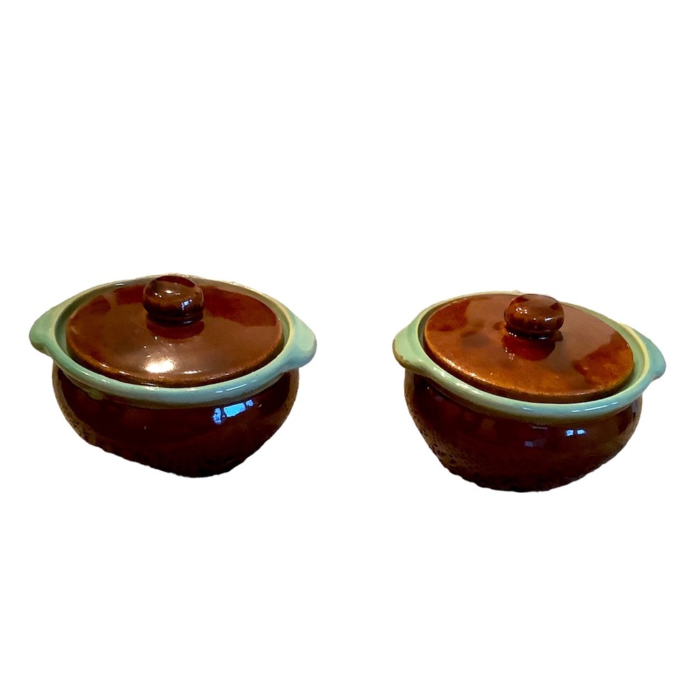 Vintage set of 2 Louisville Stoneware Country fare bean pots